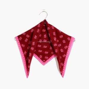 Madewell Bandana in Azalea
floral print burgundy + hot pink